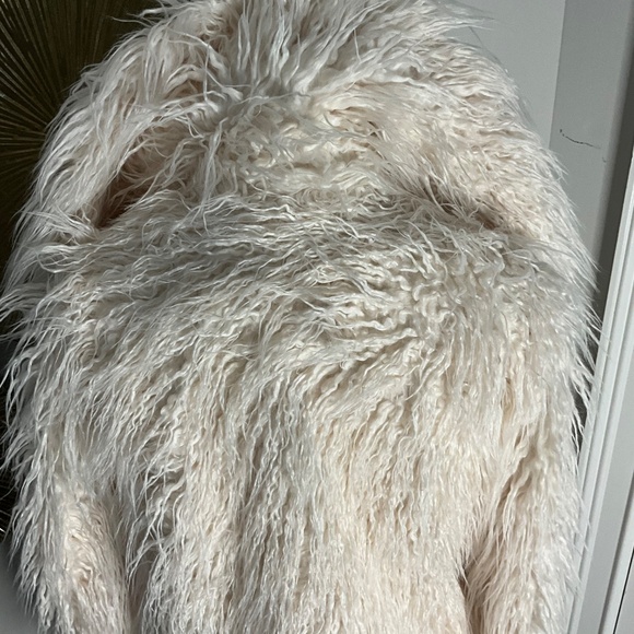 **Mongolian Faux Fur Jacket** - Picture 4 of 6
